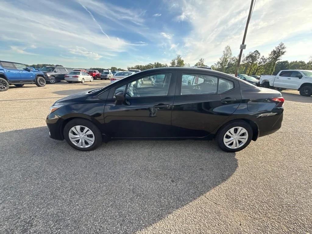 nissan versa sedan 2024 3N1CN8DV9RL929576 image nissan versa sedan 2024 3N1CN8DV9RL929576 image